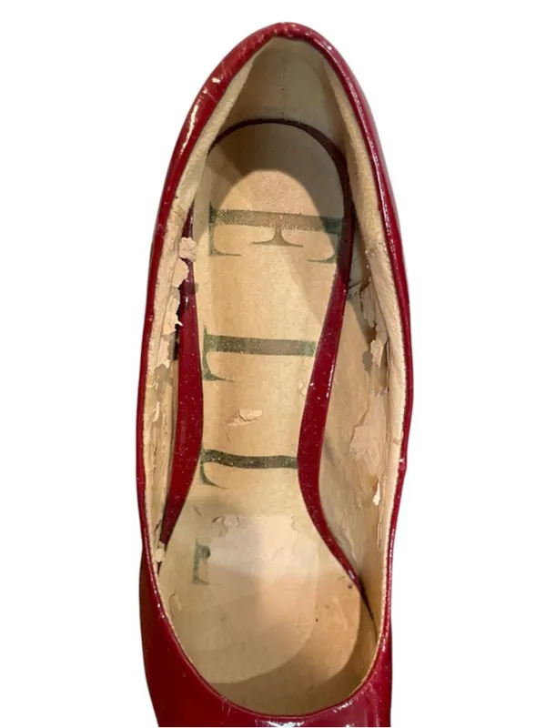 Vintage Y2K-era ELLE red patent leather platform pumps heels - Image 4
