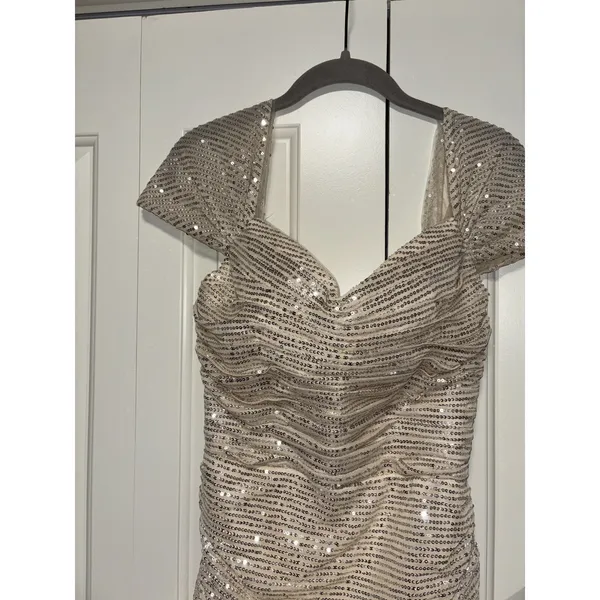 Sequin Ruched Mini Dress Size 6 Elegant Party Dress - Image 4
