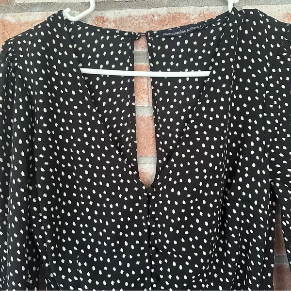 Abercrombie Fitch Faux Wrap Mini Flounce Dress Women’s XS Black White Polka Dot - Image 3