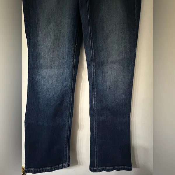 White House Black Market Women's Dark Blue Capri Jeans SZ 8 - Image 6