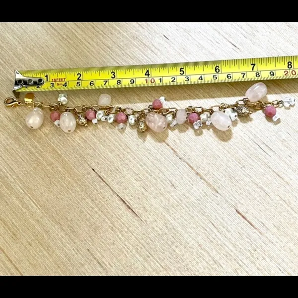 Premier Designs gold tone pink beaded bracelet - Image 3