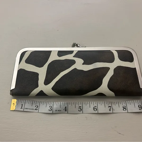 Wallet Giraffe Pattern Long Wallet Preowned light fading Black - Image 4