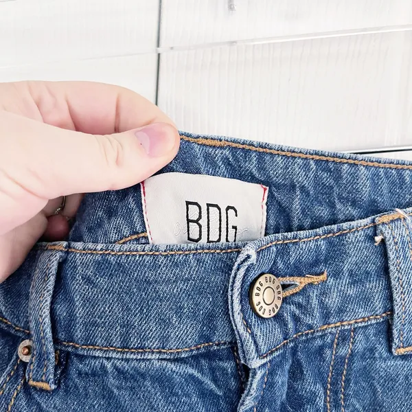 BDG Urban Outfitters High Rise Wide Leg Jeans Medium Wash - Image 5