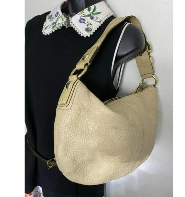 coach beige leather shoulder bag - Image 5