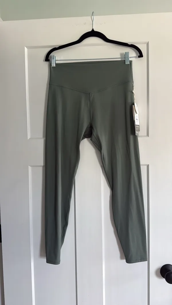 Vuori Large All the Form Leggings - Image 3
