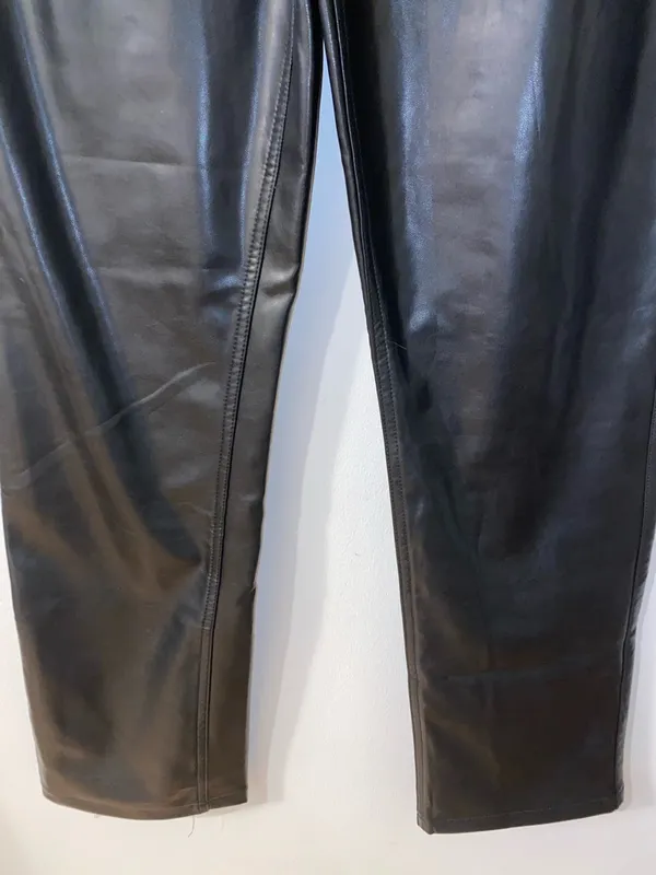 Abercrombie & Fitch The 90’s Straight Ultra High Rise Faux Leather Pants Size 4 - Image 3