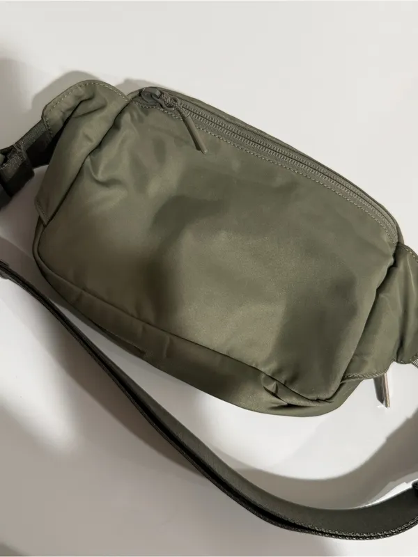 Lululemon belt bag - Image 3