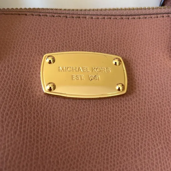 Michael Kors Dusty Rose Gold accents Leather Satchel Crossbody Bag - Image 4
