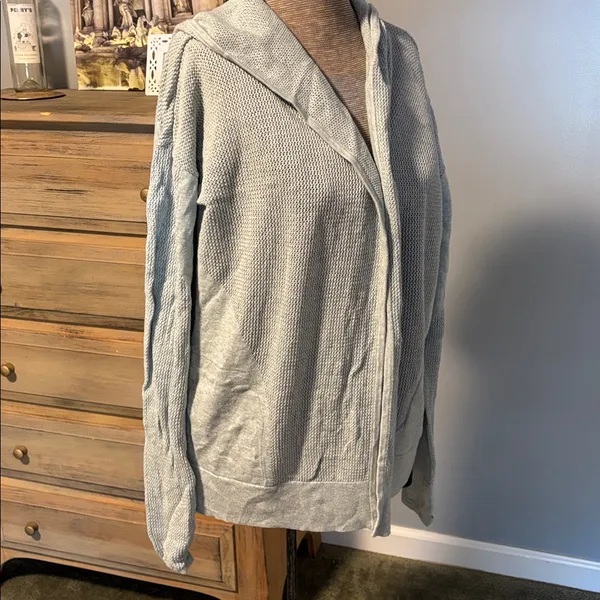 Lululemon Still Movement Wrap Light Seafoam Green Hooded Cardigan Sweater - Image 2