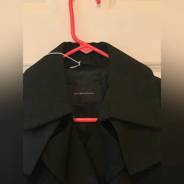 Giordano Ladies Elegant Black Women's Belted Trench Coat. Size-Small (01) - Image 2