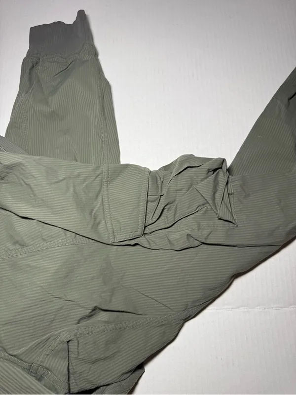Lululemon Dance Studio Cargo Pants 28" - Image 3