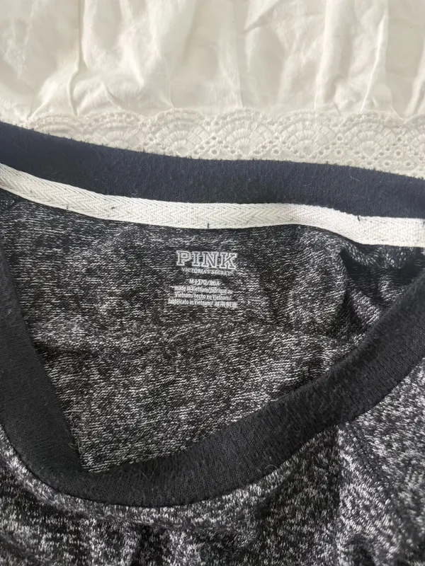 PINK Victoria's Secret Long Sleeve - Image 4