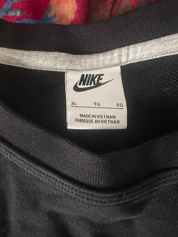 Nike Sweatshirt - Image 2