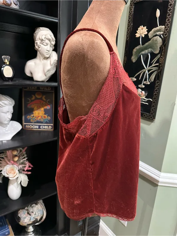Storia Burnt Orange Velvet Lace Camisole – Size Small - Image 4