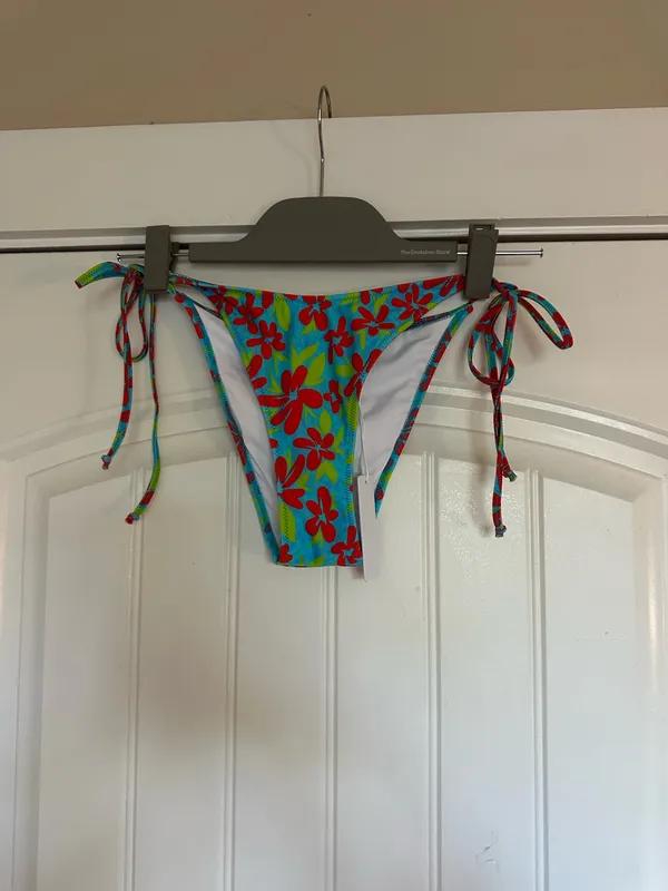 Bright Swimwear Bikini Set Floral - Image 3
