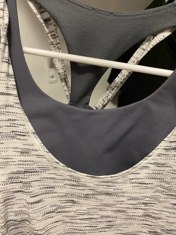 Lululemon Tank Built-In Sports Bra - Image 4