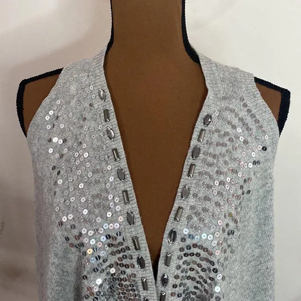 Abercrombie & Fitch embellished sequined high low wool blend grey sweater vest M - Image 5