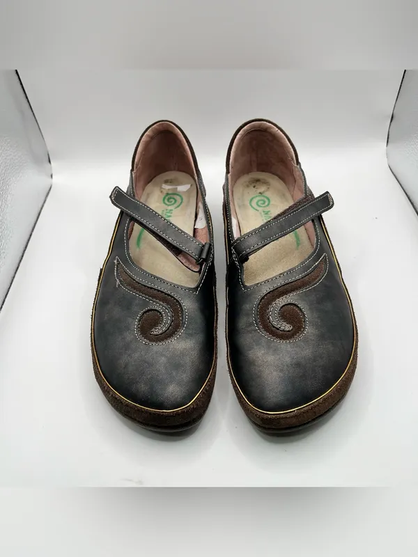 Naot Matai Mary Jane flats brown size 39 US 8 EUC women’s - Image 3