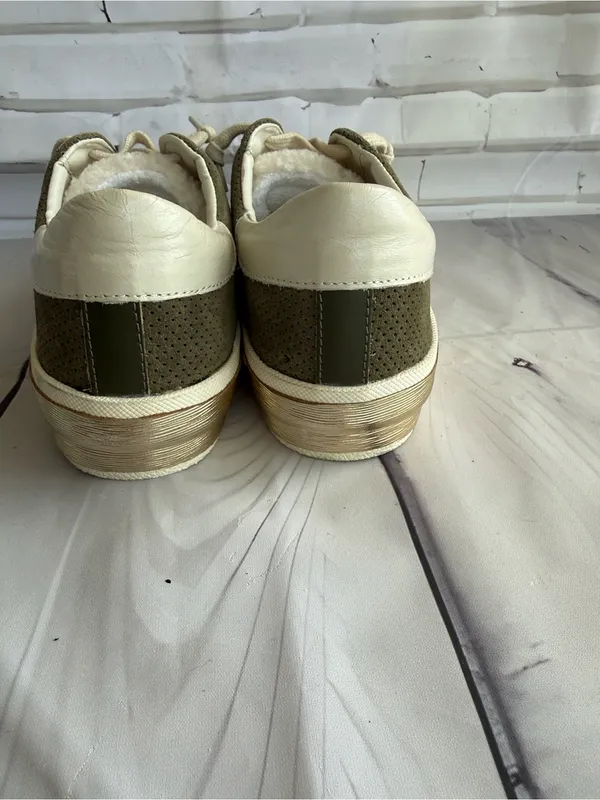 Dolce Vita Zina Plush Women's Sneakers - Moss/Olive - Image 3