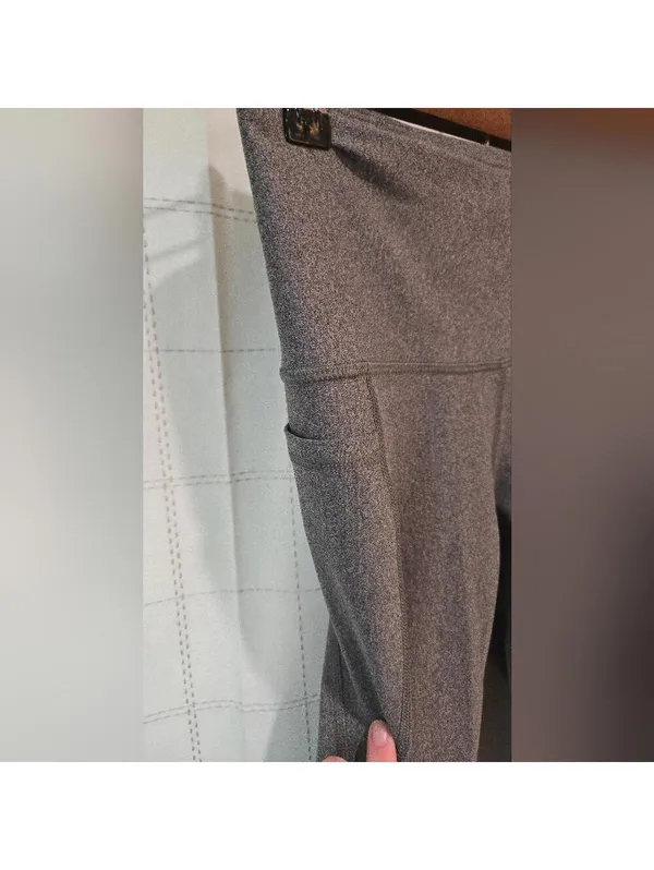 Old Navy High Rise Go Dry Active Legging - Image 2