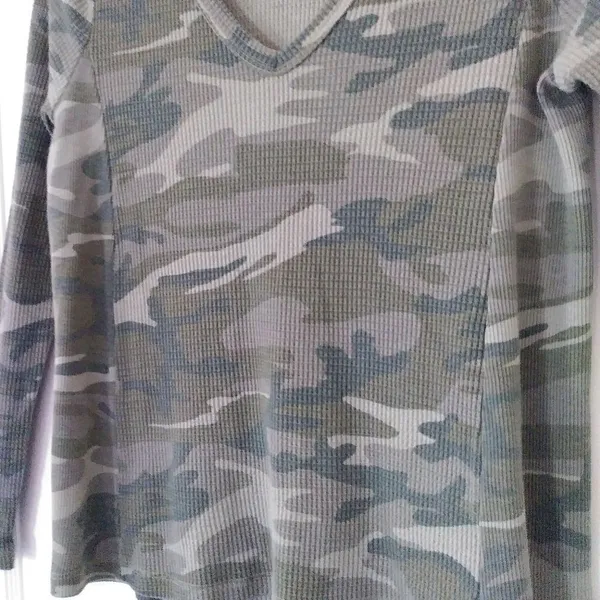 T.la Green Camo Thermal Long Sleeve Shirt - Image 5