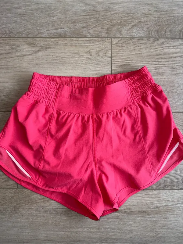 Lululemon Align V-Neck Bra + Hotty Hot High-Rise Short 2.5” - Image 9
