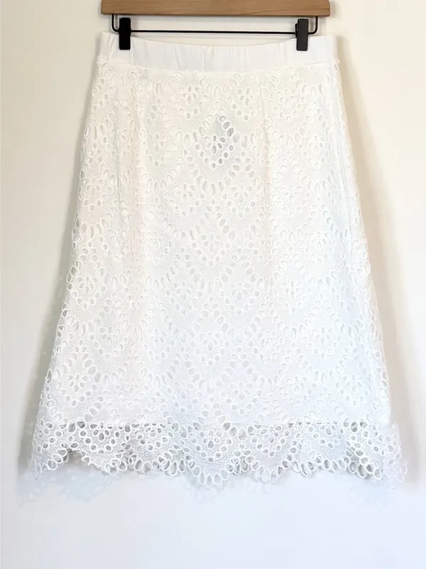 NWT Cupshe White Cutout Scalloped Hem Midi Skirt - Size: Large - Image 2