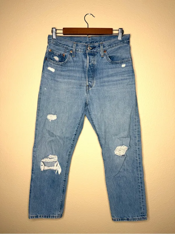 Levi's Women 501 Original Cropped Cotton High Rise Jeans 28 Straight Leg Classic - Image 2