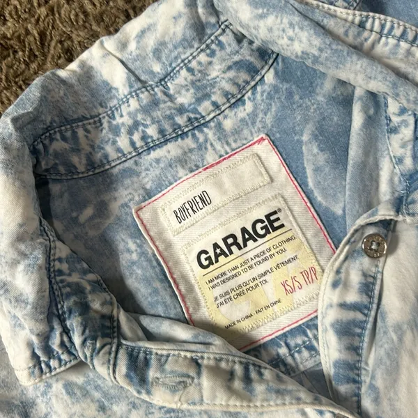 Zara Garage Acid Washed Boyfriend Denim Button Up‎ Size XS/S - Image 3