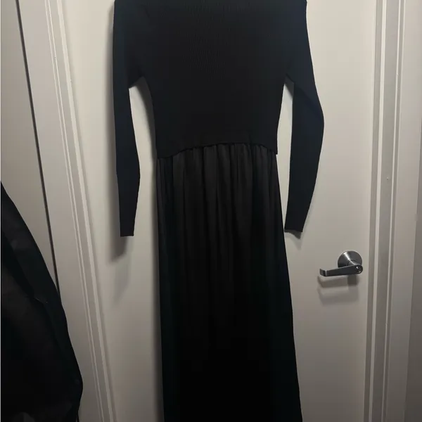 Amazon Elegant Black Long Sleeve Dress - Image 2