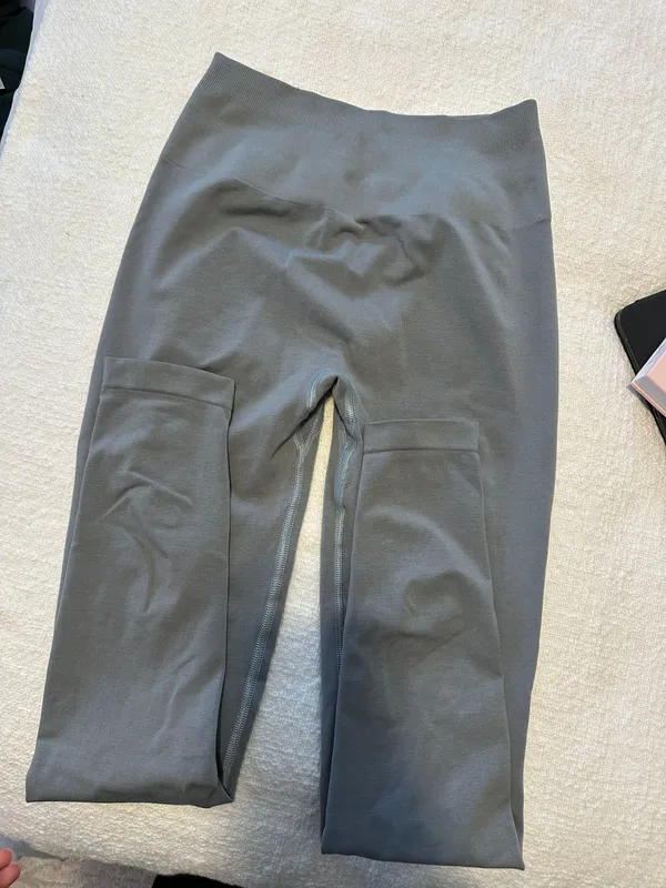 Alphalete Leggings - Image 3