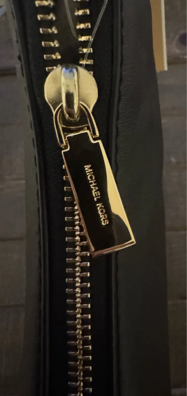 Black Michael Kors Leather Small Conv Pouchette - Image 7