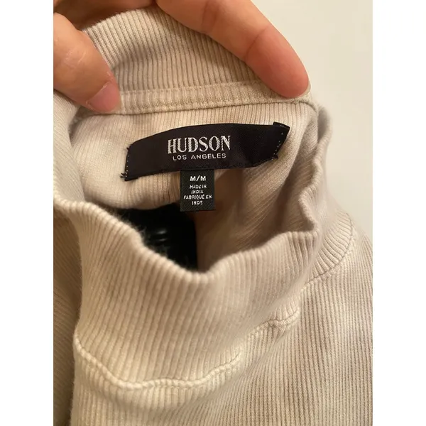 Hudson Los Angeles Fitted Neutral Tie Dye Cropped Baby Tee Mini Mock Neck Ribbed - Image 4
