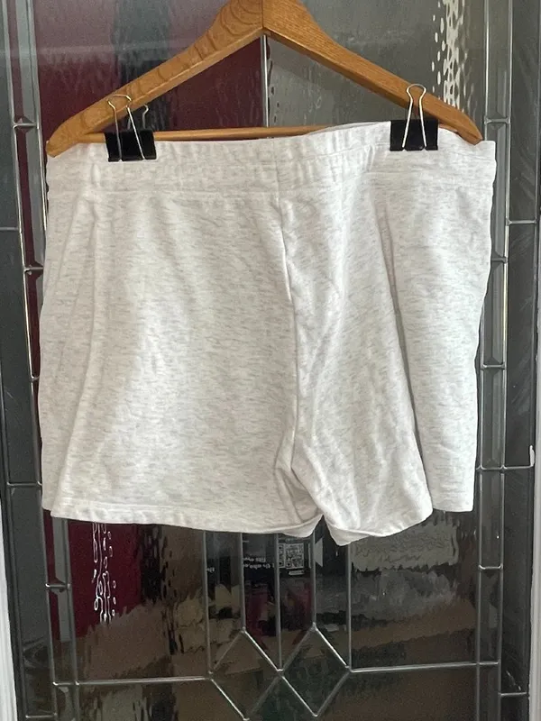 32 Degrees Cool Womens Lt Gray Workout Shorts Sz XXL Pockets Drawstring Gym Yoga - Image 2
