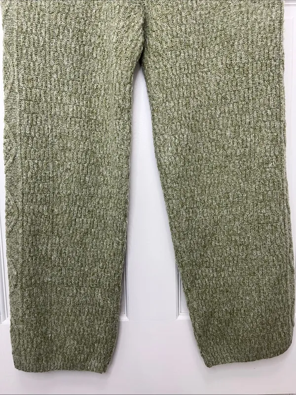Universal Threads Olive Green Wide Leg Cable Knit Pants - Size Medium - Image 12