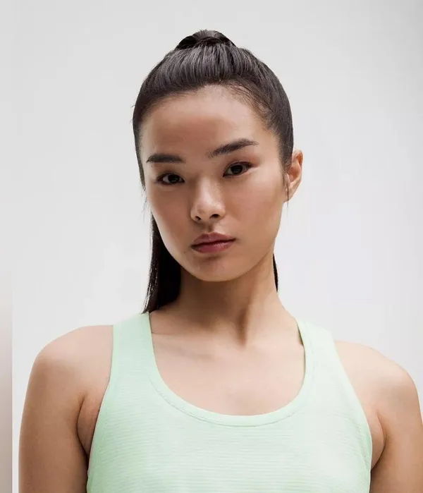 Lululemon NWT Swiftly Tech Racerback Tank Top 2.0 Waist Length - Sea Mist - 8 - Image 4