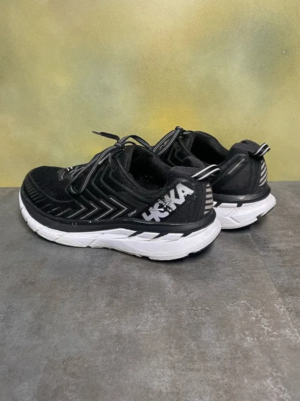 Hoka One One Clifton 4 Women's Black & White Running Shoes Size 9.5B - Image 12