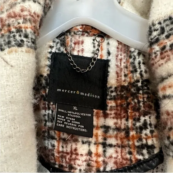 Mercer & Madison Plaid Cowl Coat XL - Image 3