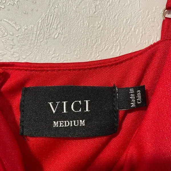VICI Red Pleated Tiered Midi Dress Medium Spaghetti Strap Party Dress - Image 3