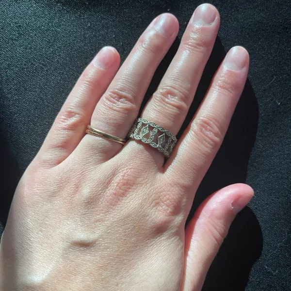 Vintage silver tone ring with rhinestones size 6.5 - Image 9