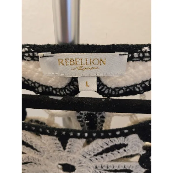 Rebellion Again Floral Crochet Top Black White Open Knit Daisy Sweater Women L - Image 2