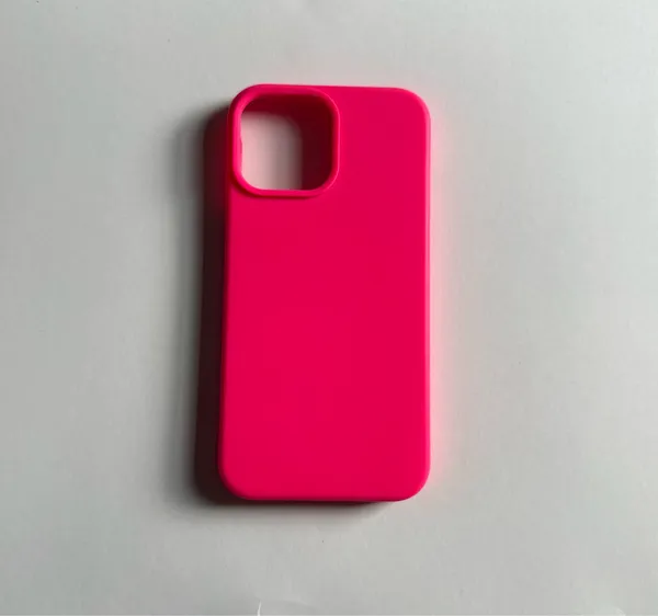 Amazon Hot pink iphone case - Image 2