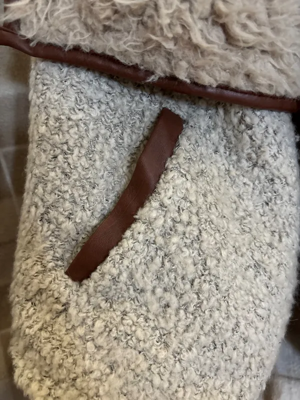 Love Tree Tan and Cream Sherpa Vest - Image 3