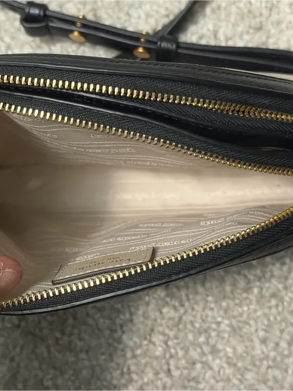 kate spade Cream and Black Half-Moon Crossbody NWOT - Image 8