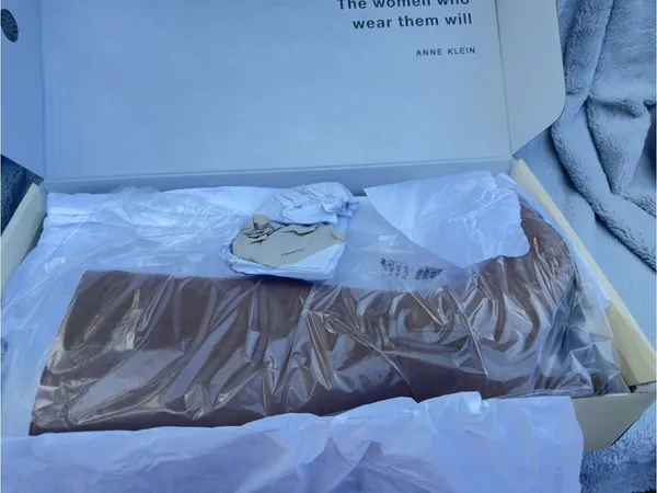 Anne Klein Perfektion Snip Toe Knee High Taupe Boots Heeled Size 6 new in box - Image 5