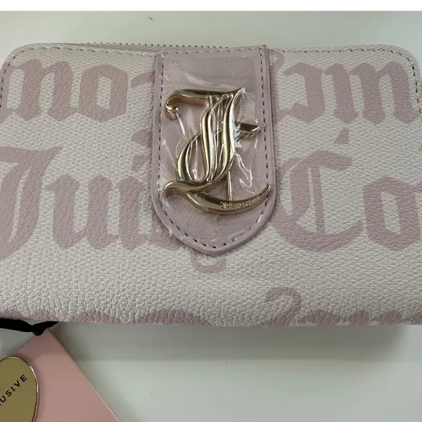 Juicy Couture Overstated Pink Gothic Logo Zip Around Wallet Heart Charm‎ NWT - Image 2