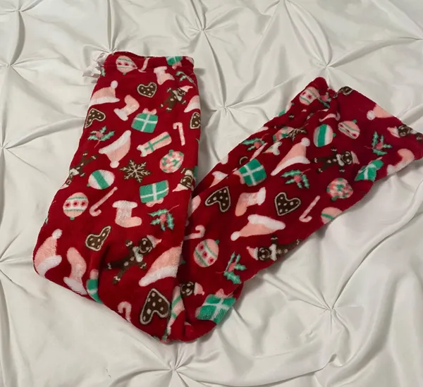red christmas fuzzy pajama pants - Image 2