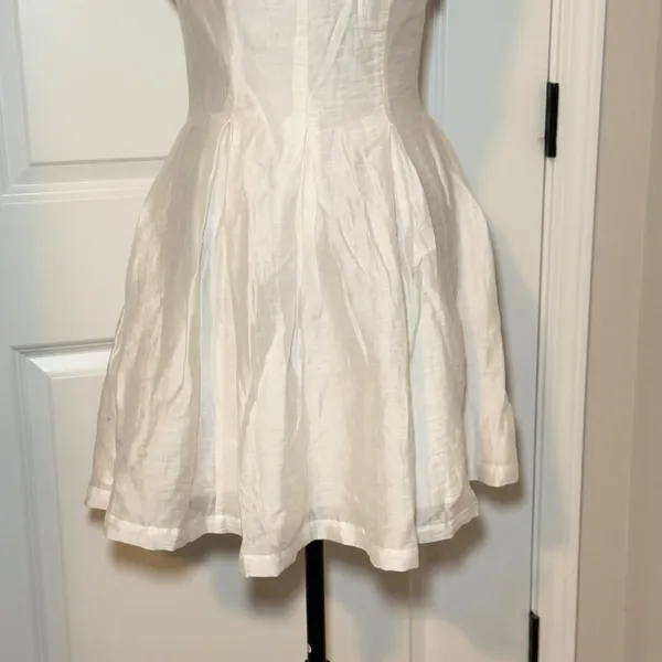 NEW Socialite Women White Halter Mini Dress Linen Blend Size M Cottage Chic - Image 2