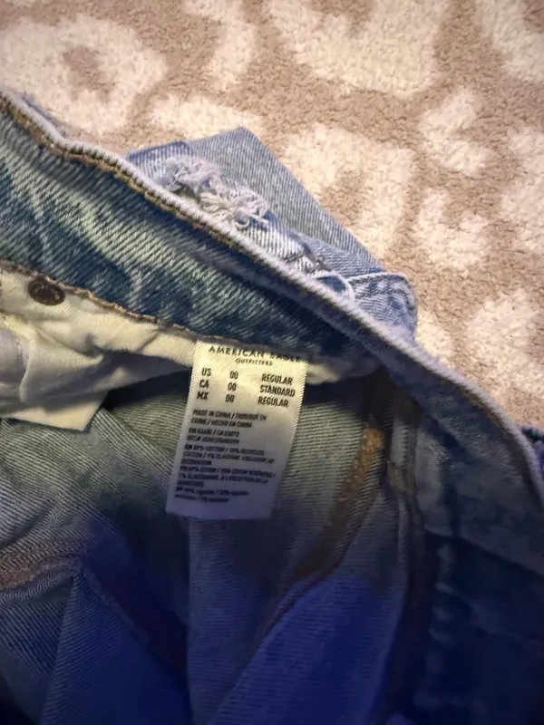 American Eagle Jeans - Image 6