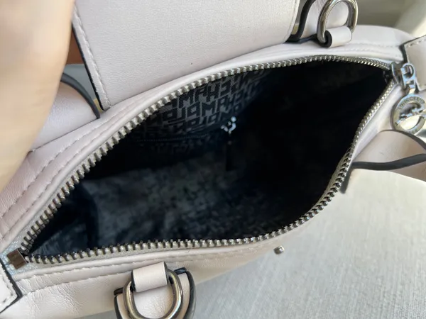 Longchamp Le Pliage small White leather bag - Image 4